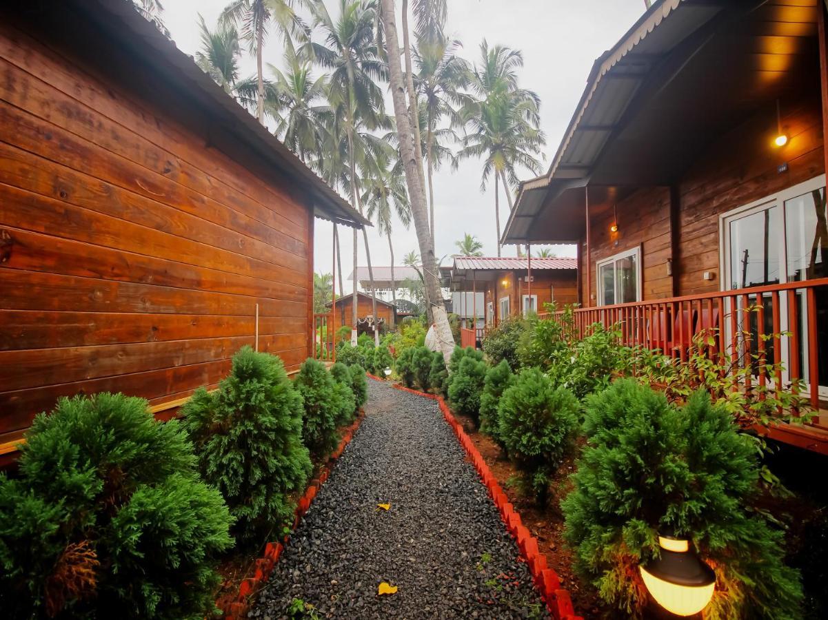 Mariners Bay Beach Resort Arambol Exterior photo